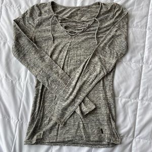 Hollister - Cross Chested Long Sleeve